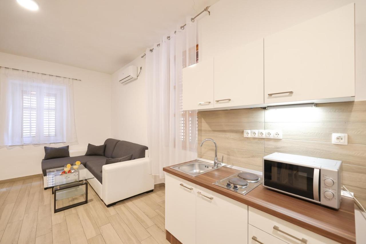 Old Town Donatello Apartment Задар Екстер'єр фото